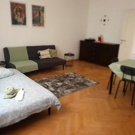 M&Ns Apartman Budapest Kültér fotó
